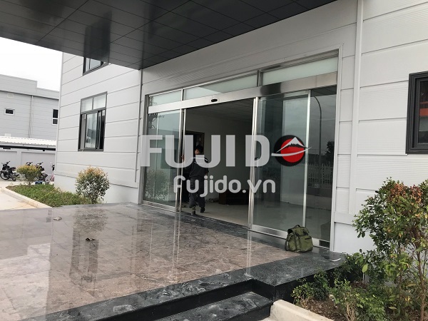 3 ly do khien cua tu dong duoc yeu thich hon cua truyen thong 1 1