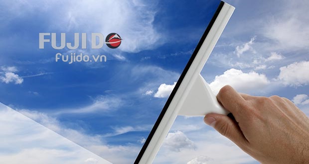 cac buoc ve sinh cua kinh tu dong dung cach 2