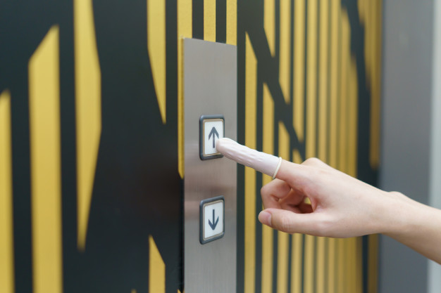 cac nut trong thang may co y nghia gi 2 1