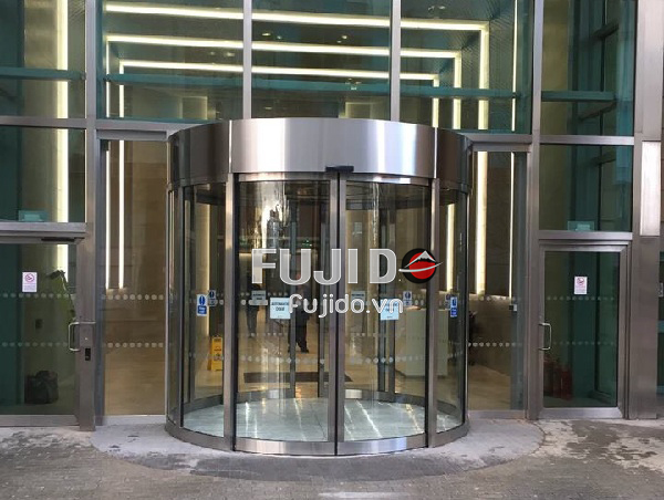 cua truot cong tu dong 3 1