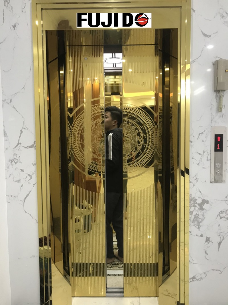 gia cau thang may mini