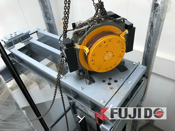 lap dat thang may mitsubishi 4 1