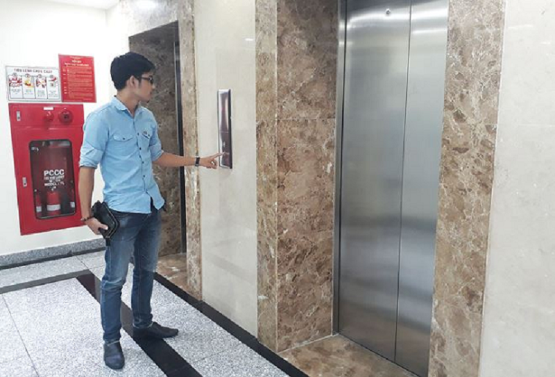 noi quy su dung thang may 3 1