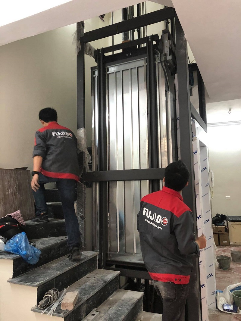 Lắp đặt cửa thang máy chống cháy cho chung cư, tòa nhà cao tầng