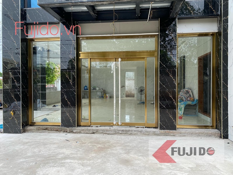 Tại sao cửa kính chống cháy khung bao thép Fujido được ưa chuộng?